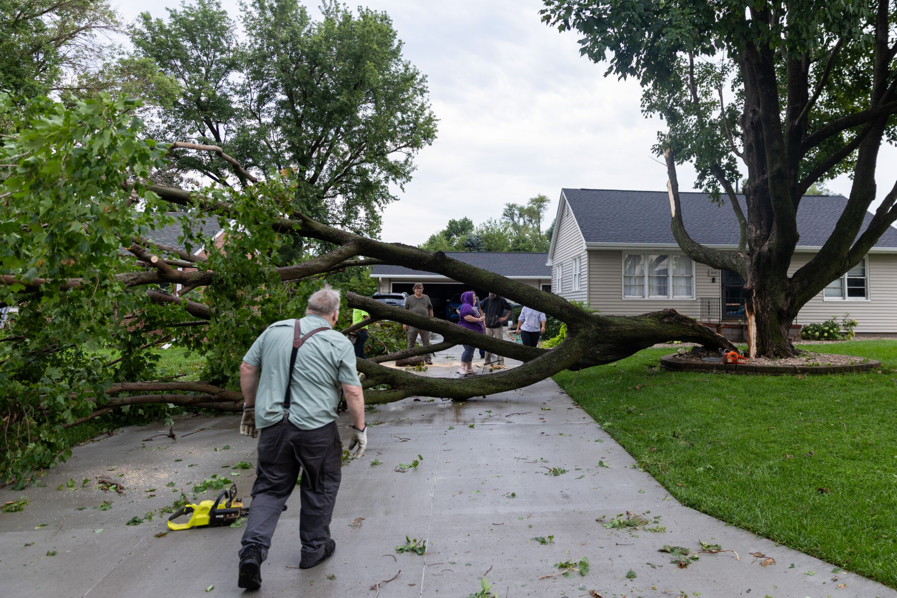 080925-owh-new-stormdamage-mm-09.JPG